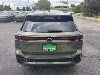 2026 Volkswagen Tiguan SE R-Line Black
