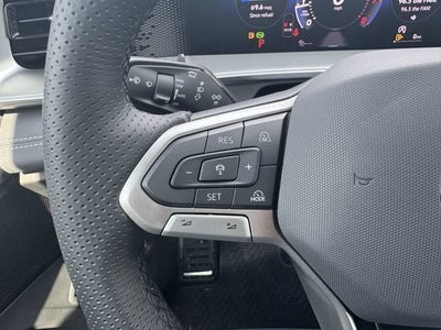 2026 Volkswagen Tiguan SE R-Line Black
