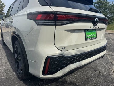 2026 Volkswagen Tiguan SE R-Line Black
