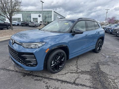 2026 Volkswagen Tiguan SE R-Line Black