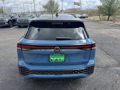2026 Volkswagen Tiguan SE R-Line Black