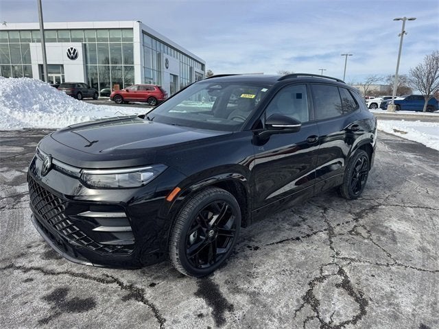 2026 Volkswagen Tiguan SE R-Line Black