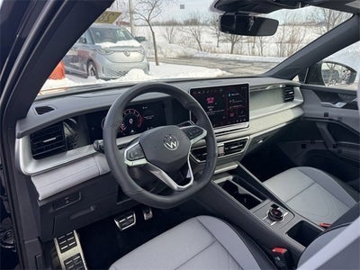 2026 Volkswagen Tiguan SE R-Line Black