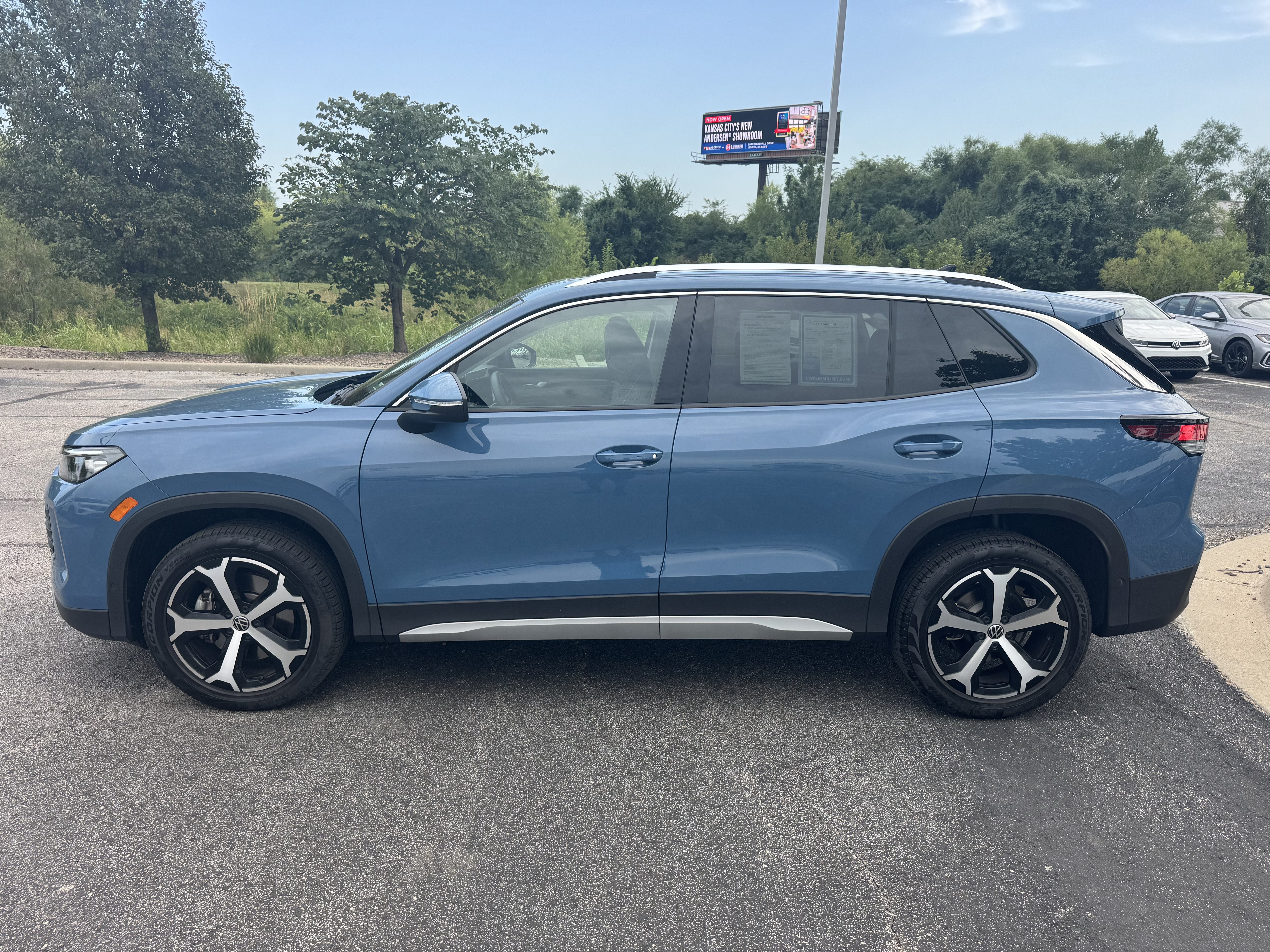 Certified 2026 Volkswagen Tiguan SE with VIN 3VVMR7RM8TM002295 for sale in Kansas City