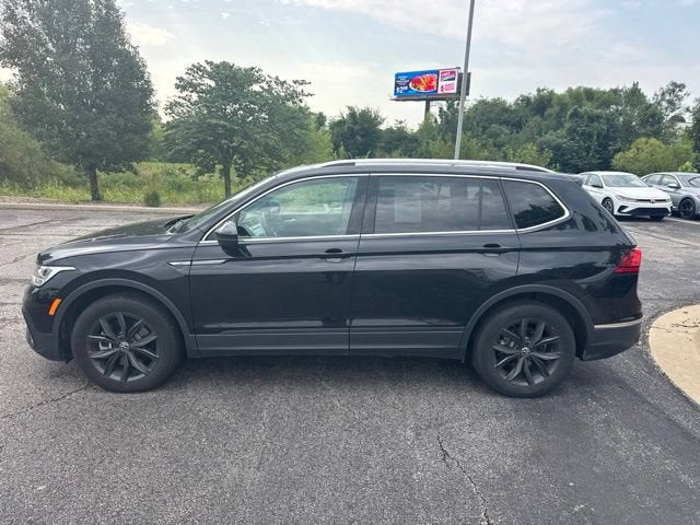 Used 2024 Volkswagen Tiguan SE with VIN 3VVNB7AX4RM200234 for sale in Kansas City