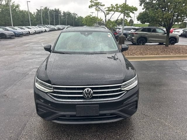 2023 Volkswagen Tiguan SE