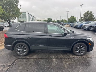 2023 Volkswagen Tiguan SE