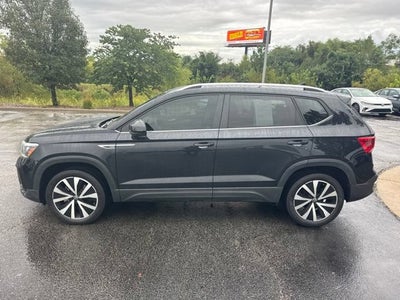 2022 Volkswagen Taos SE