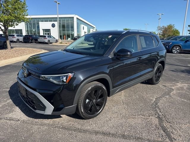 2025 Volkswagen Taos SE