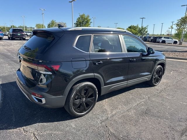 2025 Volkswagen Taos SE
