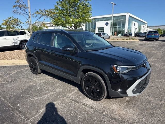 2025 Volkswagen Taos SE