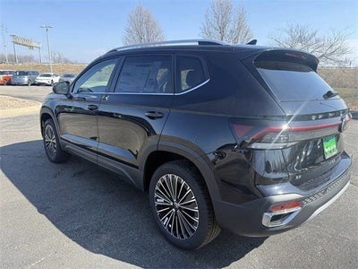 2026 Volkswagen Taos SE