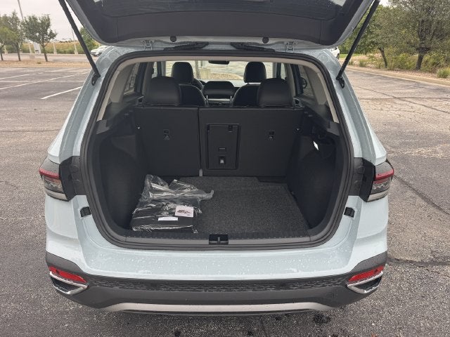2027 Volkswagen Taos SE