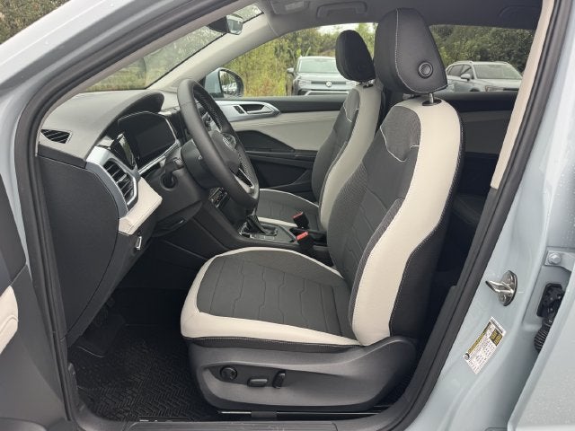 2027 Volkswagen Taos SE