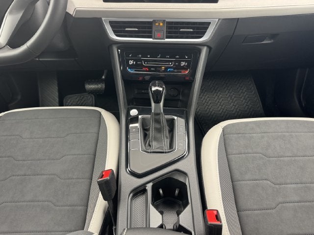 2027 Volkswagen Taos SE