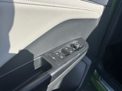 2027 Volkswagen Taos SE