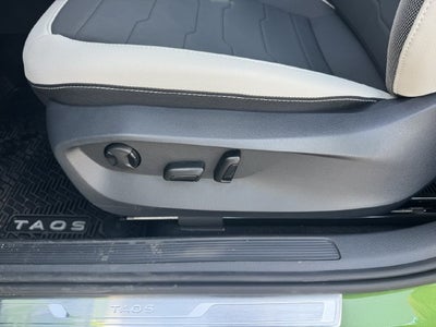 2027 Volkswagen Taos SE