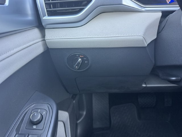 2027 Volkswagen Taos SE