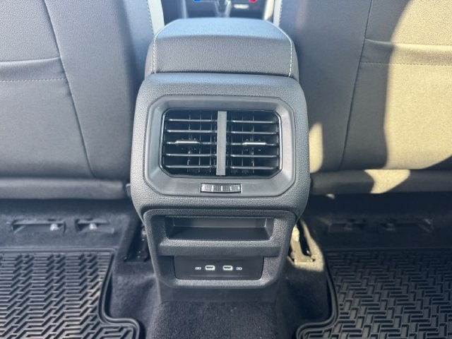 2027 Volkswagen Taos SE