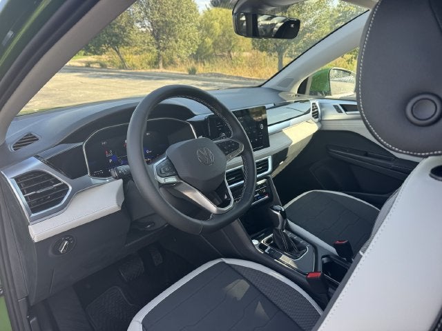 2027 Volkswagen Taos SE