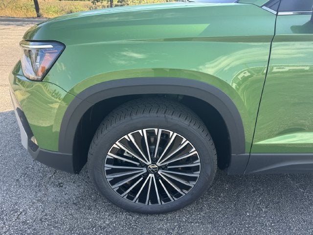 2027 Volkswagen Taos SE