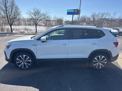 2023 Volkswagen Taos SE