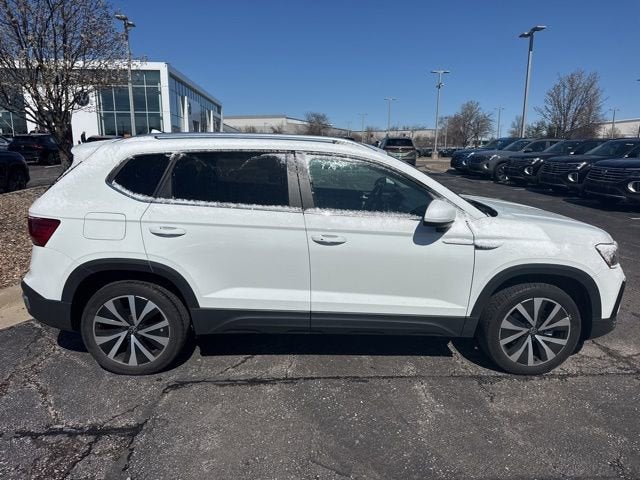 2023 Volkswagen Taos SE