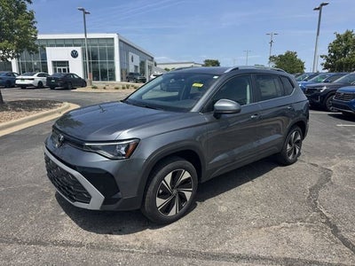 2026 Volkswagen Taos SE