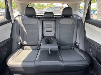 2026 Volkswagen Taos SE