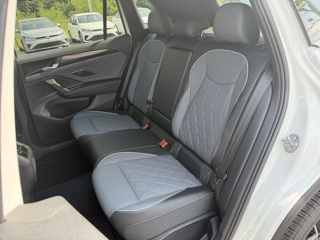2026 Volkswagen Tiguan SEL R-Line Turbo