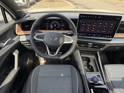 2026 Volkswagen Tiguan SEL R-Line Turbo