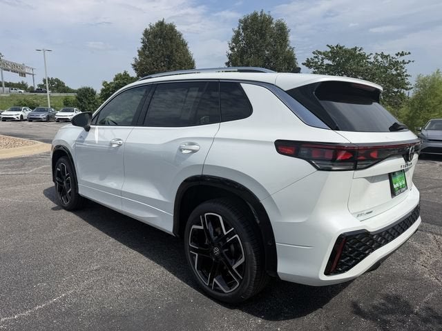 2026 Volkswagen Tiguan SEL R-Line Turbo