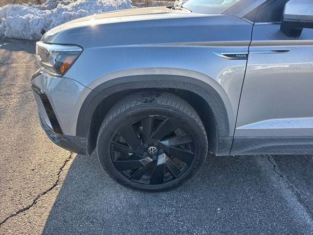 2024 Volkswagen Taos SE