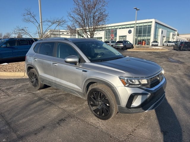 2024 Volkswagen Taos SE