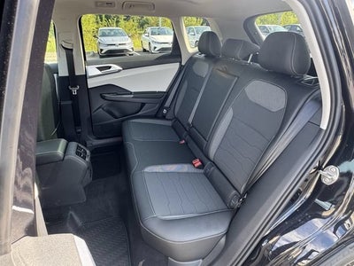 2026 Volkswagen Taos SE