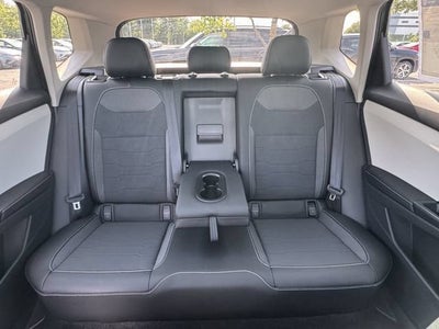 2026 Volkswagen Taos SE