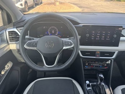 2026 Volkswagen Taos SE
