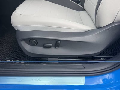 2026 Volkswagen Taos SE