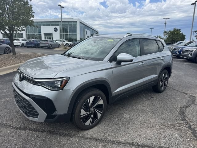 2026 Volkswagen Taos SE