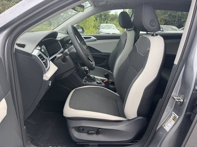 2026 Volkswagen Taos SE