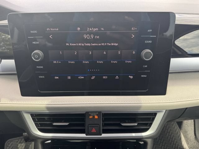 2026 Volkswagen Taos SE