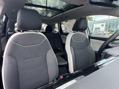 2026 Volkswagen Taos SE