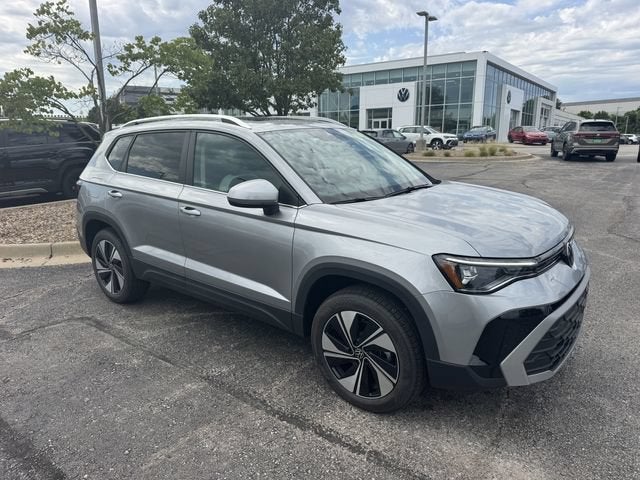 2026 Volkswagen Taos SE