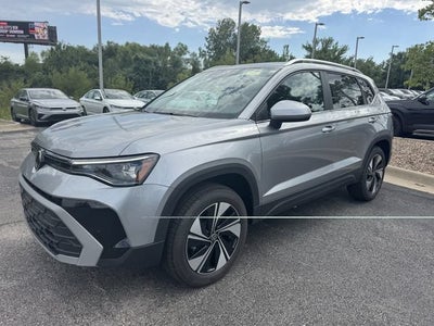 2026 Volkswagen Taos SE