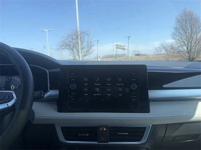 2026 Volkswagen Taos SE