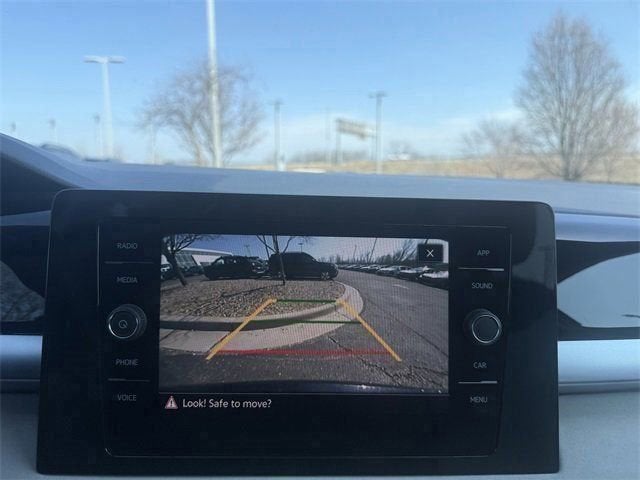 2026 Volkswagen Taos SE