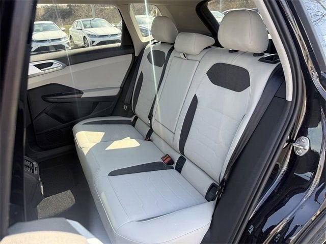 2026 Volkswagen Taos SE