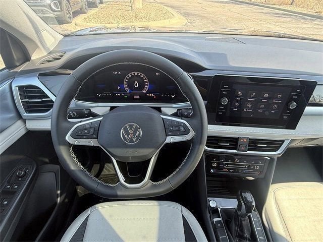 2026 Volkswagen Taos SE