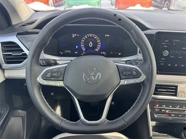 2026 Volkswagen Taos SE