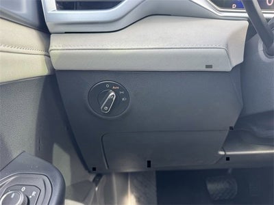 2026 Volkswagen Taos SE